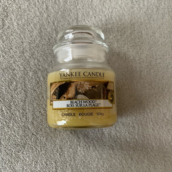 MOVING SALE YANKEE CANDLE